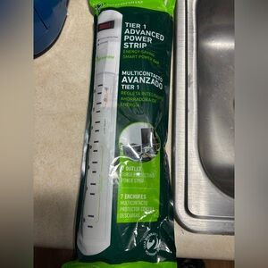 NWT Greenlite Tier 1 Advanced Power Strip